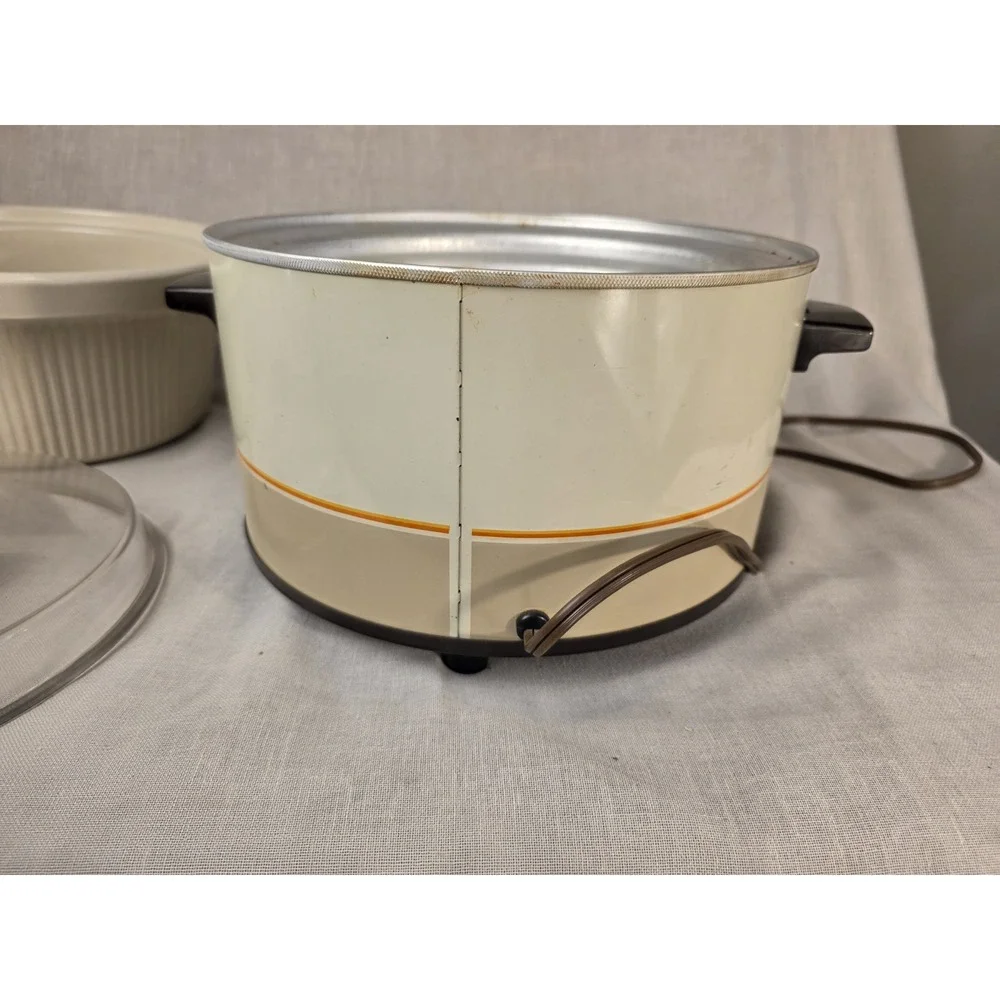Rival vintage quart